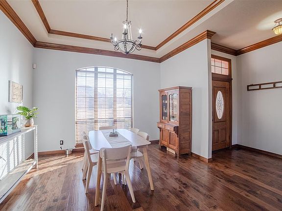 4th image of 801 Ricks Trl