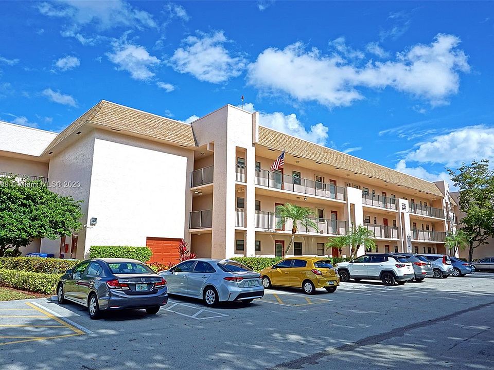 1st image of 10123 Sunrise Lakes Blvd APT 207