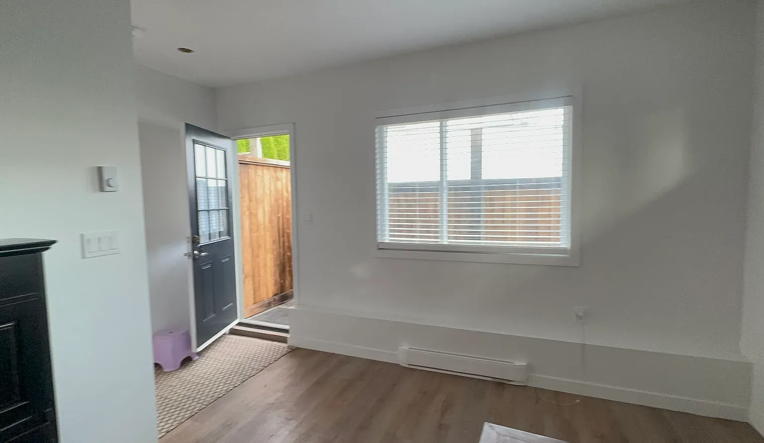 1 bed, 1.5 bath, 400 sqft, $2,200 — Photo 2