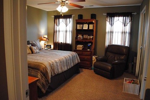 3rd image of 318 Autumn Creek Ln