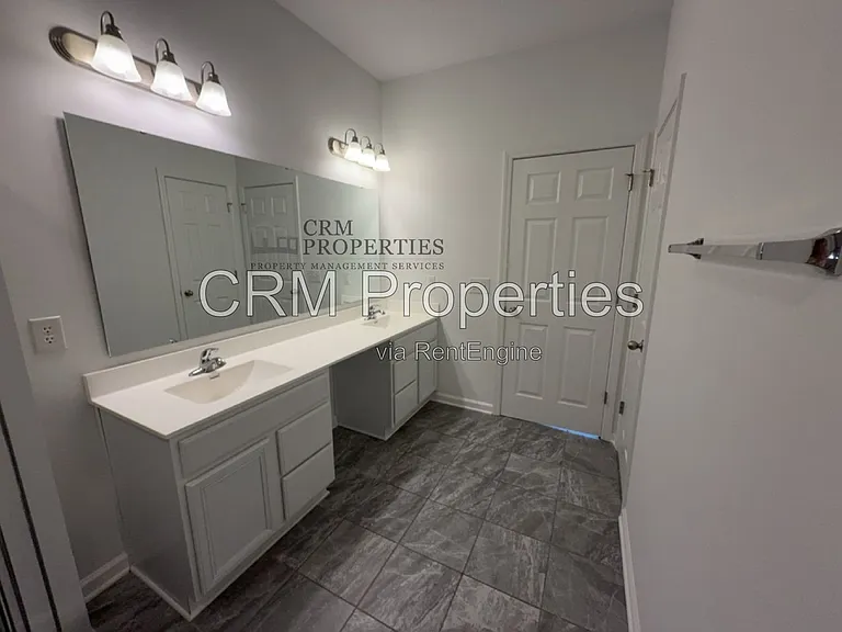 3242 Somers Dr — Photo 16