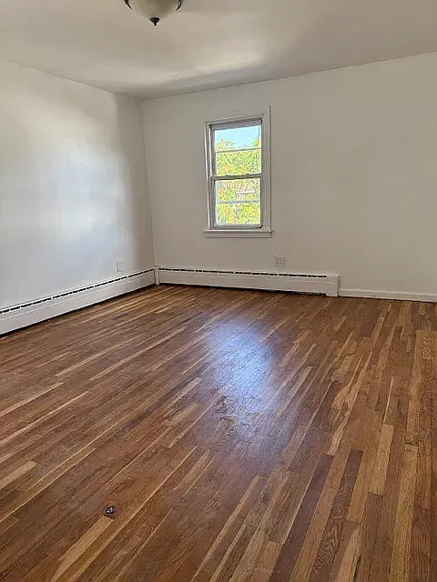 987 East 42nd Street — Photo 3
