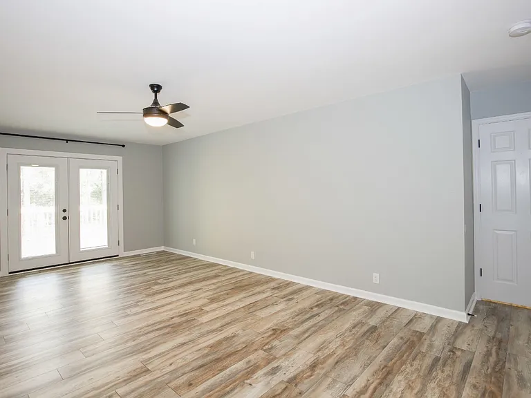 1 Bogie Dr — Photo 38