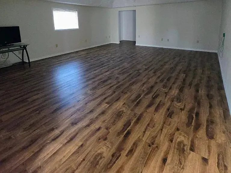 320 Bell Ave — Photo 5