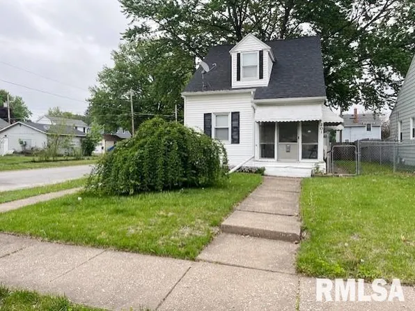 201 S Thornwood Ave, Davenport, IA 52802