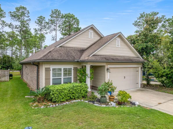 40 Oyster Blvd, Freeport, FL 32439