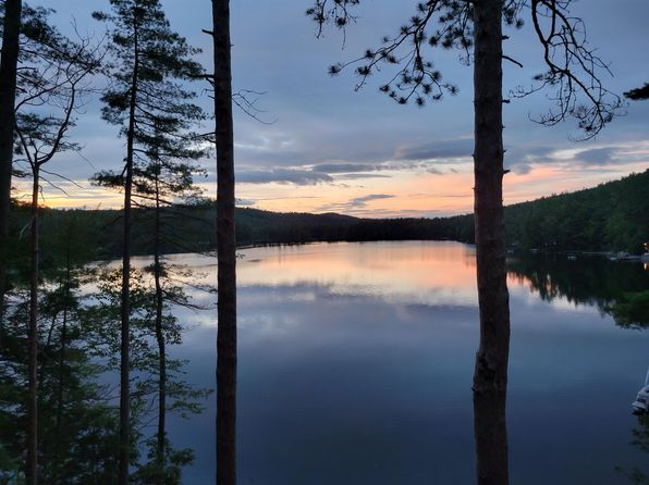 135 South Shore Drive, Hopkinton, NH 03229