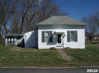 511 3rd St, Manchester, IL 62663