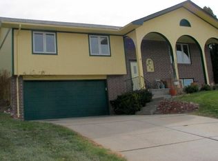 420 Cherokee Rd, North Platte, NE 69101