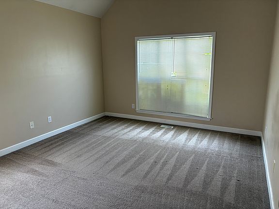 2nd image of 1108 McDonough Cir