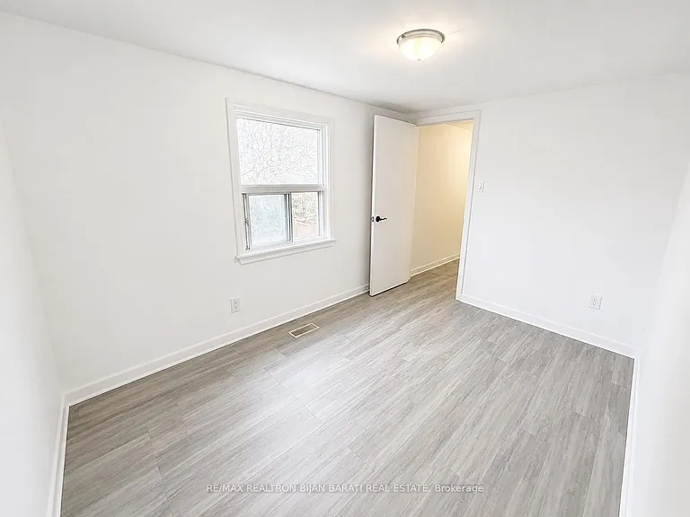167 Ruggles Ave — Photo 11