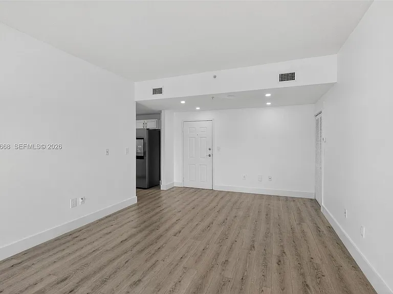 5271 SW 8th St #305 — Photo 5