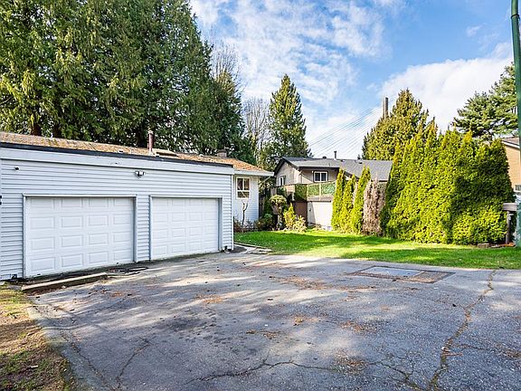 3rd image of 8403 Arbour Pl