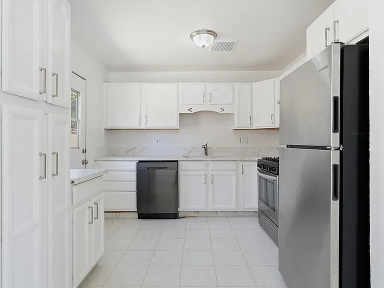 44338 23rd St W — Photo 7