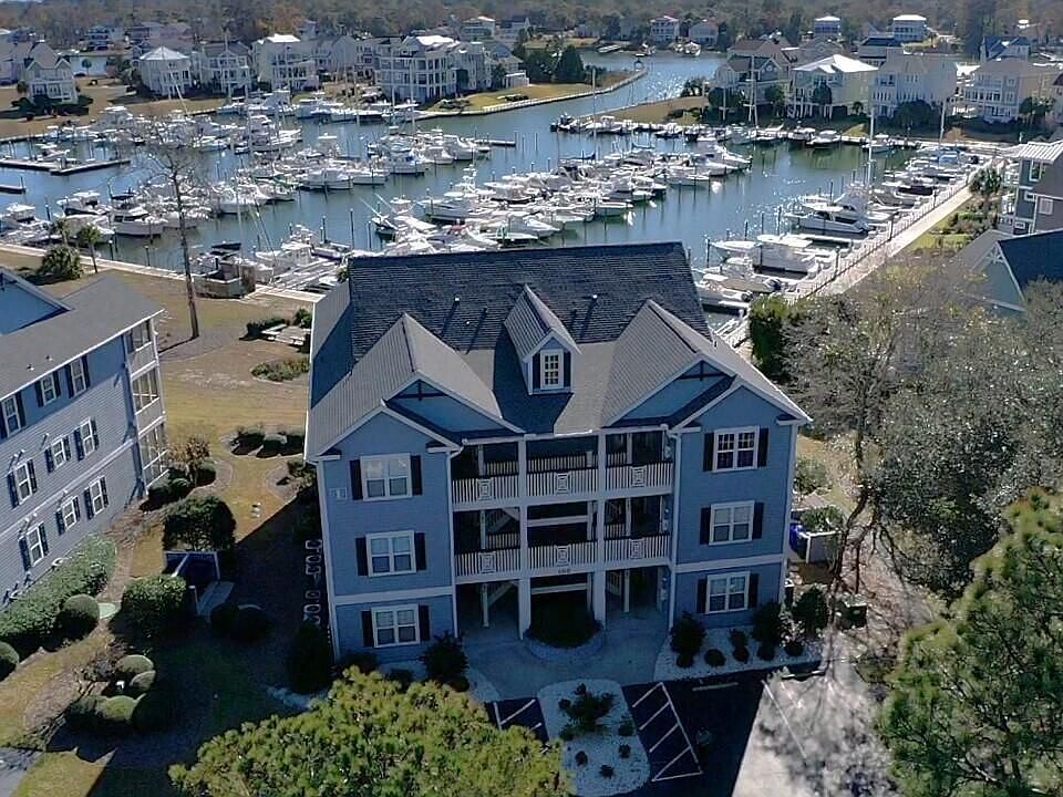 1st image of 2555 Saint James Dr Unit 106