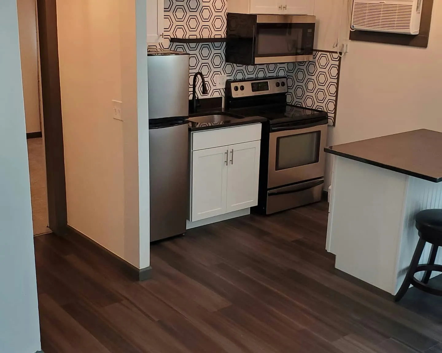 421 College Avenue, Unit 203 — Photo 4