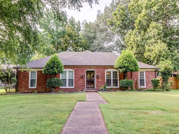 8892 Thakeham Pl N, Cordova, TN 38016