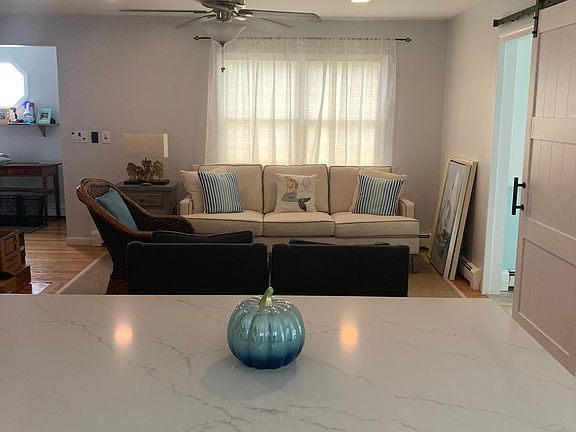 2nd image of 107 Tuts Ln