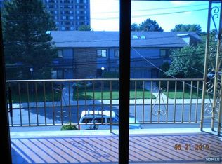 1564 John St, Fort Lee, NJ 07024