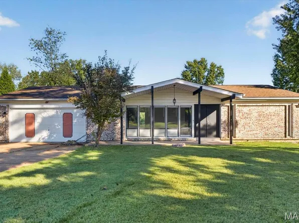 14 El Jer Dr, Cedar Hill, MO 63016