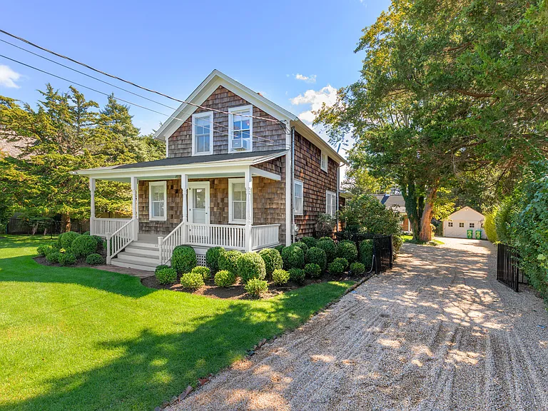 43 Sawasett Ave — Photo 17