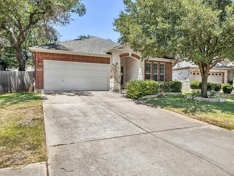 3748 Pine Needle Cir — Photo 1