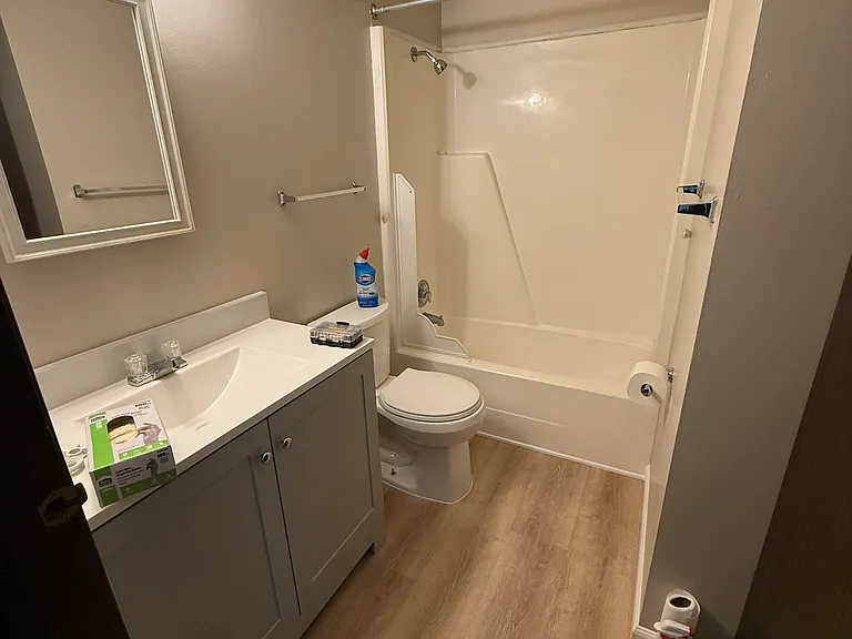 1034 Phillips St #1 — Photo 4