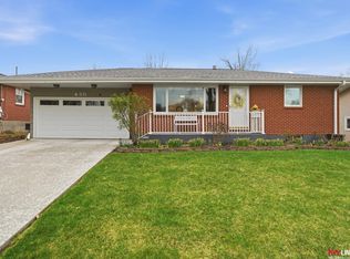 430 Indian Rd, Lincoln, NE 68505
