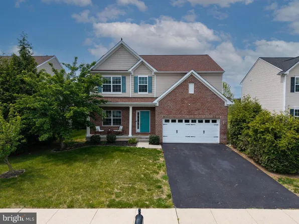 242 Ann Dr, Middletown, DE 19709