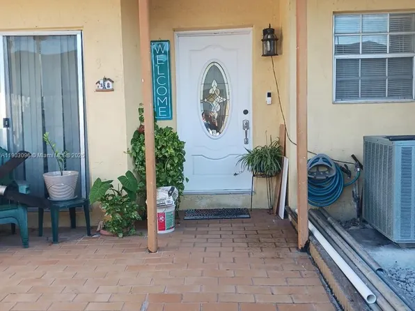 8340 SW 154th Ave APT 63, Miami, FL 33193