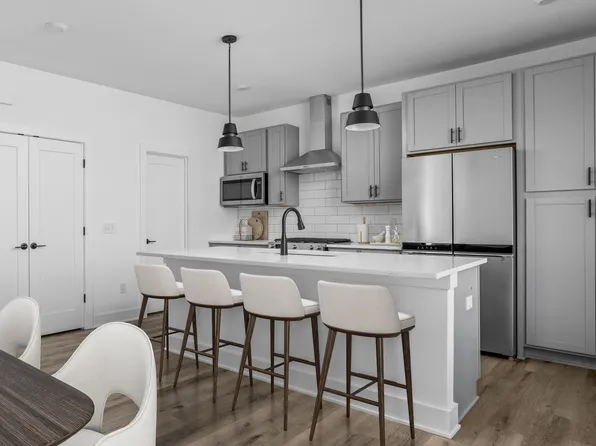 2149 College Ave, Indianapolis, IN 46202