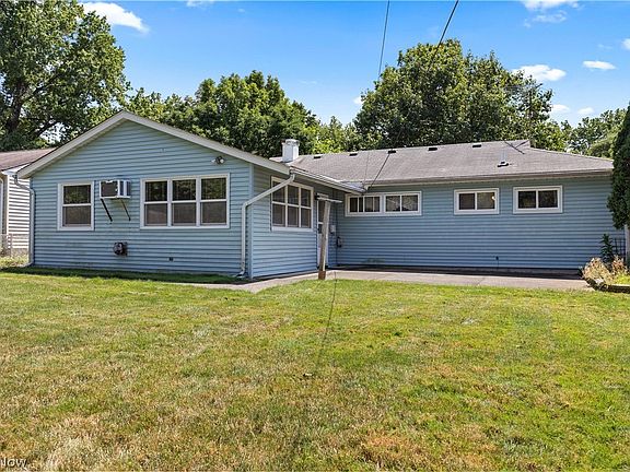 2nd image of 9298 Newkirk Dr