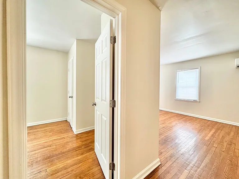 300 Lucerne St — Photo 7
