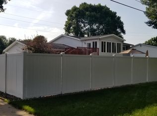 1300 E Ave N, Onalaska, WI 54650