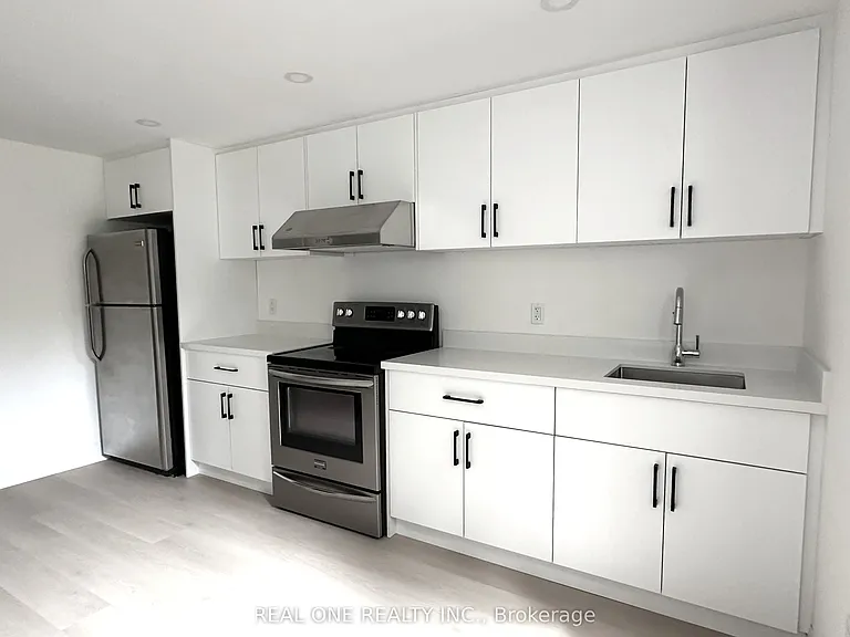 57 James Gray Dr #LOWER — Photo 3