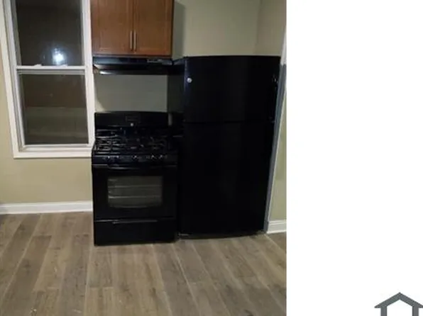 8364 S Brandon Ave #1R, Chicago, IL 60617