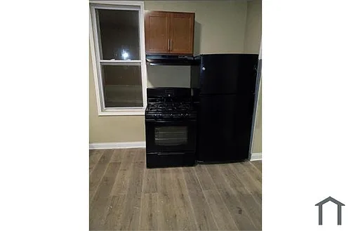 8364 S Brandon Ave #1R Photo 1
