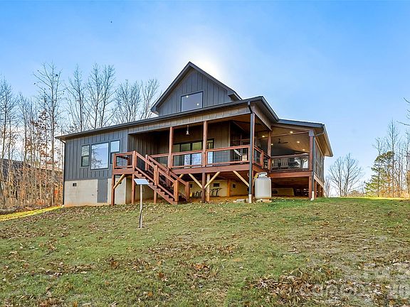 2nd image of 53 Crescent Ridge Ln