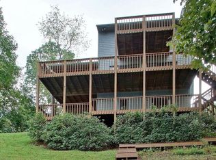 1665 Walnut Run Dr, Hardy, VA 24101