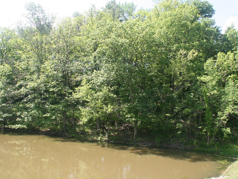 1st image of 802-803 Lakeview Drive
