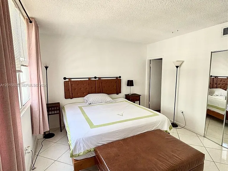 905 Brickell Bay Dr #1824 — Photo 5