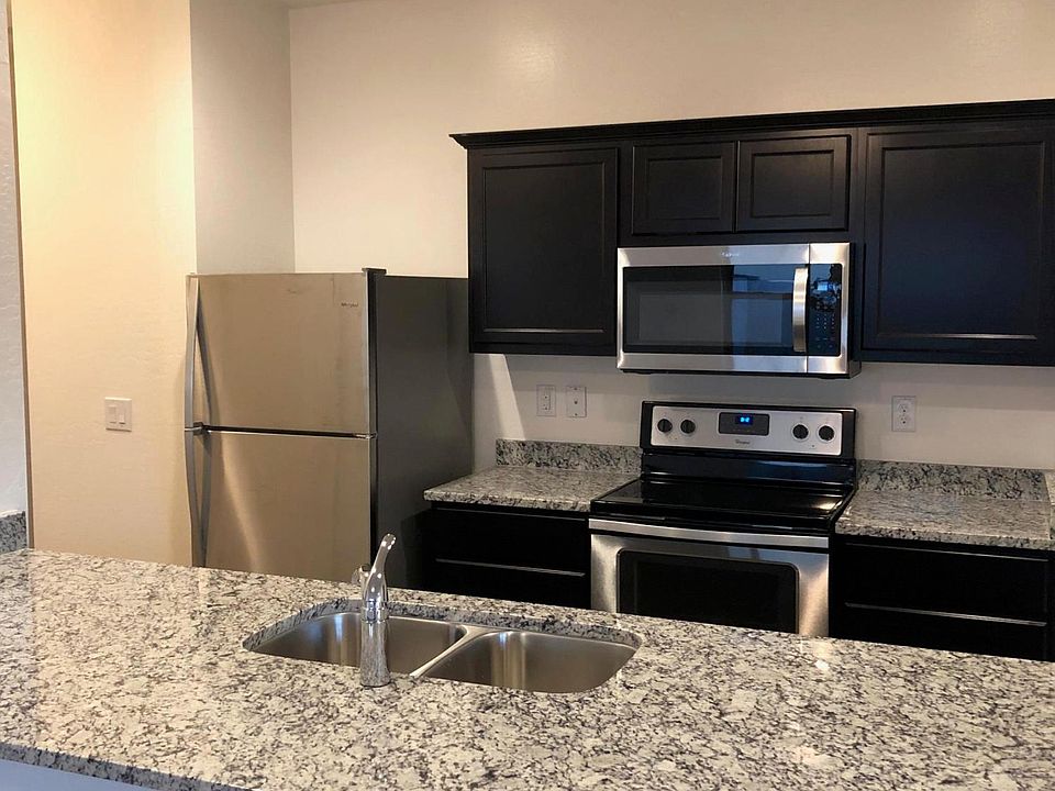 1st image of 37376 W Capri Ave