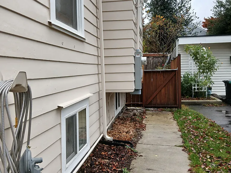 6007 25th Ave NE #B — Photo 3