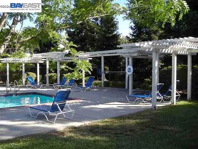 2 bed, 1440 sqft, $3,300 — Photo 4