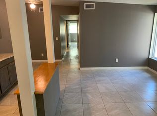 8726 N Mandarine Pl #B, Tampa, FL 33617