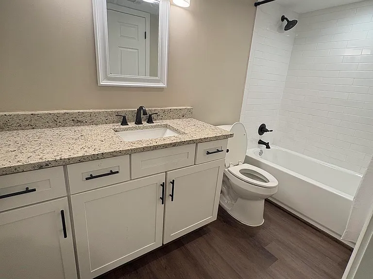 2087 Montreat Cir #2087 — Photo 5