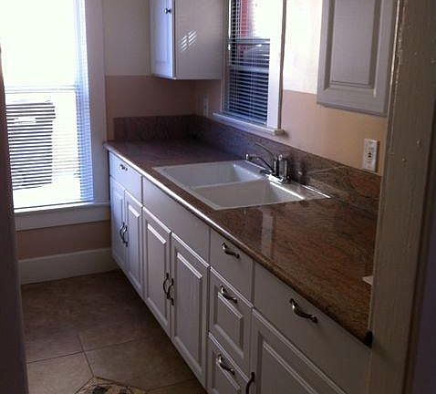 4th image of 526 Anderson Pl APT 11