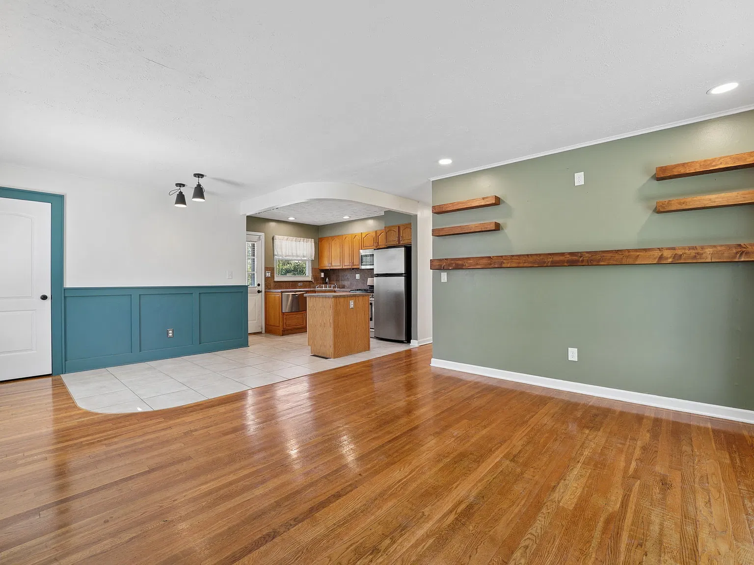 1007 Chestershire Rd — Photo 3