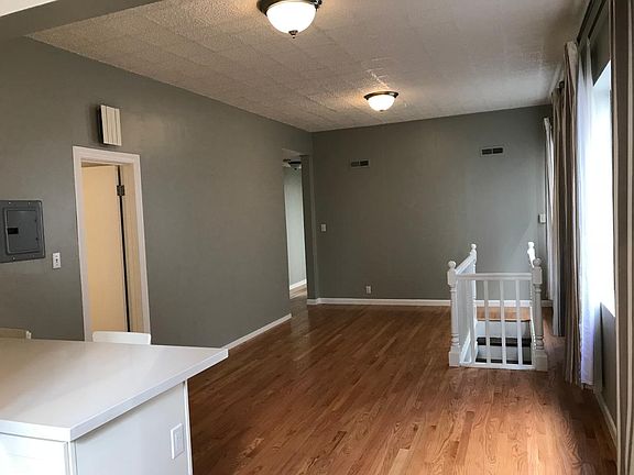 2nd image of 667 Greenwich St