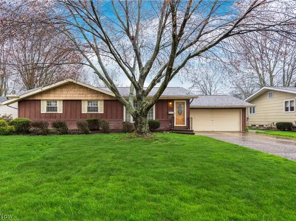 26931 Westwood Ln, Olmsted Township, OH 44138